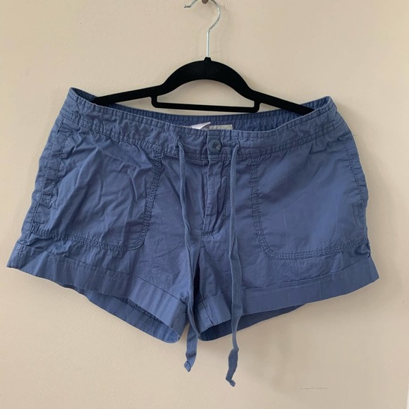 Old Navy Pants - Old Navy Tie Mid Rise Waist Shorts Size 8